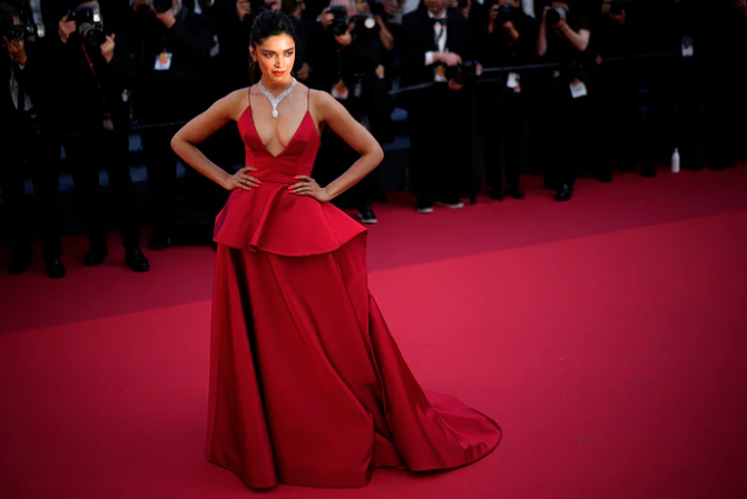 Cannes 2022: Deepika Padukone paints the Film Festival red in LV