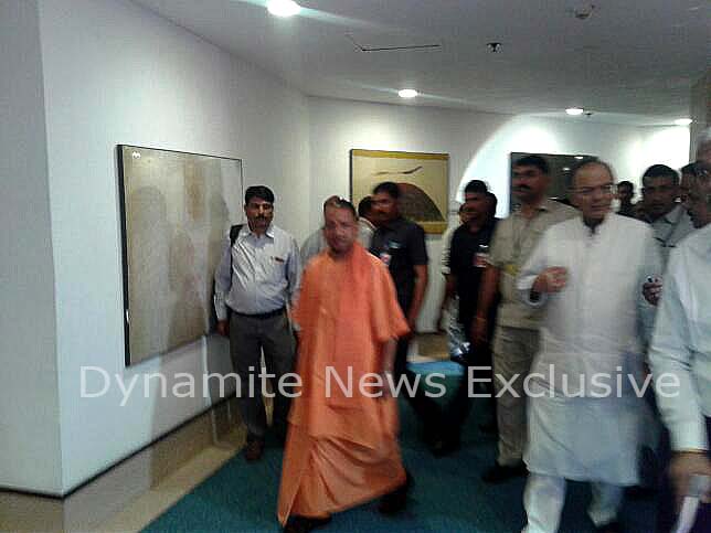 Yogi Adityanath leaves Vigyan Bhavan