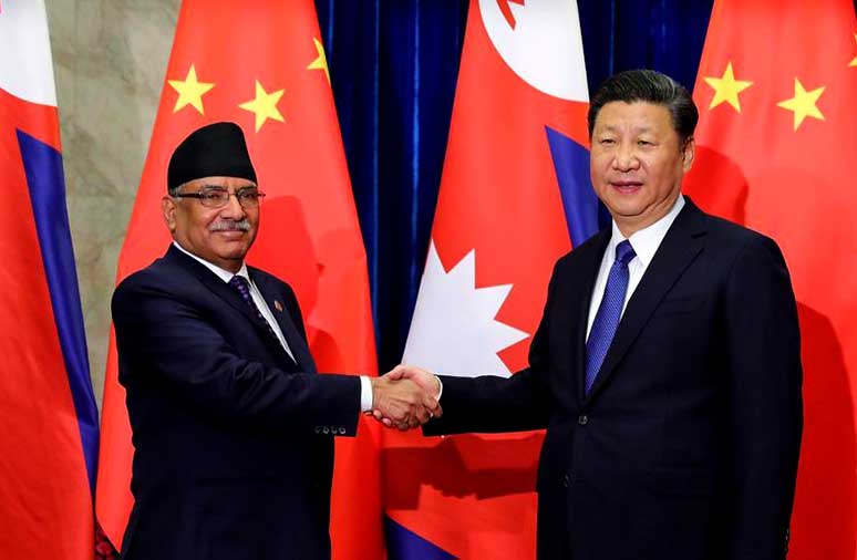 Chinese President Xi Jinping (right) with Nepalese Prime Minister Pushpa Kamal Dahal
