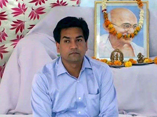 Kapil Mishra on hunger strike 