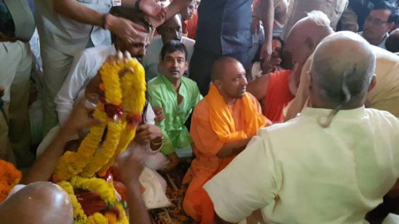 Uttar Pradesh Chief Minister Yoga Adityanath visits Hanuman Garhi temple.