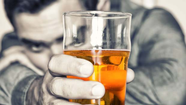 Heavy drinking may cause poor brain health
