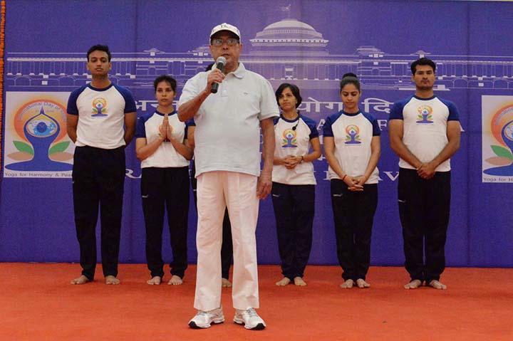 President Pranab Mukherjee inaugurating the third International Yoga Day in Rashtrapati Bhawan 