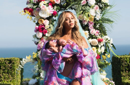 Beyonce with her twins  Rumi and Sir Carter