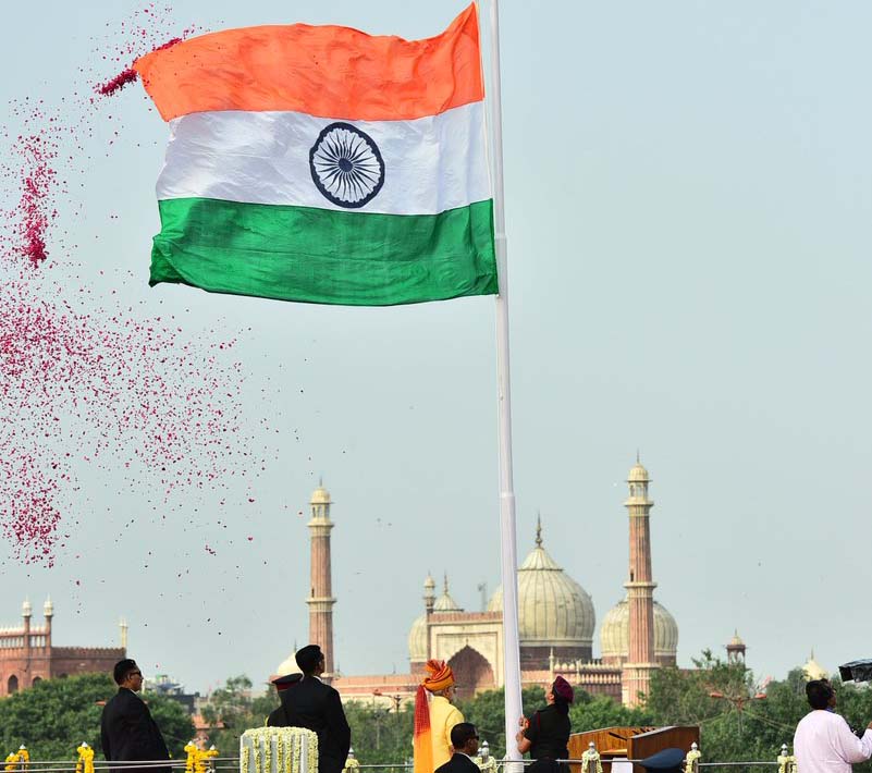 Prime Minister Modi hosting National flag at Red Fort on 71st Independence day
