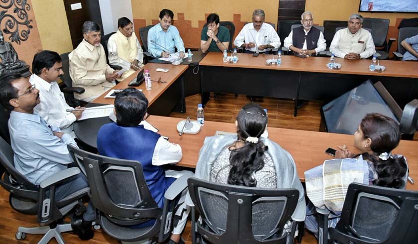 Andhra Pradesh Chief Minister N. Chandrababu Naidu conducting meeting on water resources