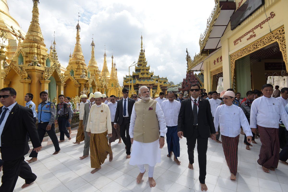 PM Narendra Modi visits Shwedagon Pagoda
