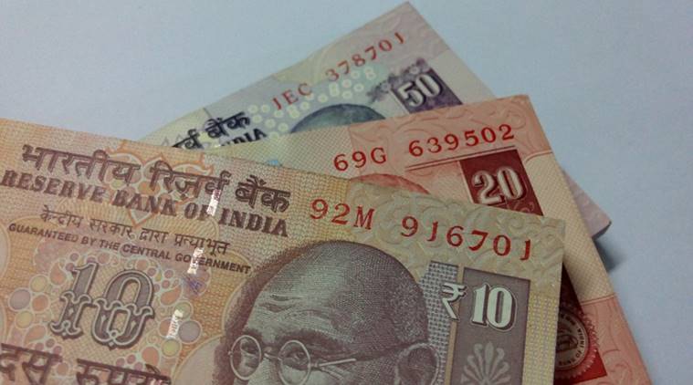 Rupee gains 7 paise