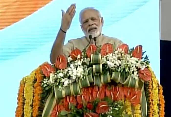 PM Modi addressing the public in Gujarat