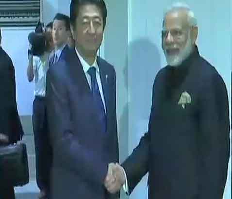  Prime Minister Narendra Modi with  Shinzo Abe