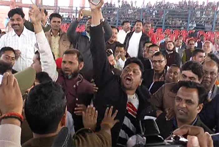 people raised slogans during the ceremony