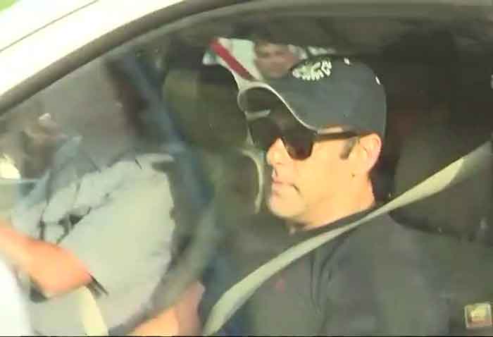 Salman Khan walk free from jail