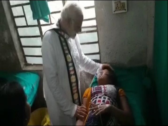 Prime Minister Narendra Modi visited the injured in the hospital