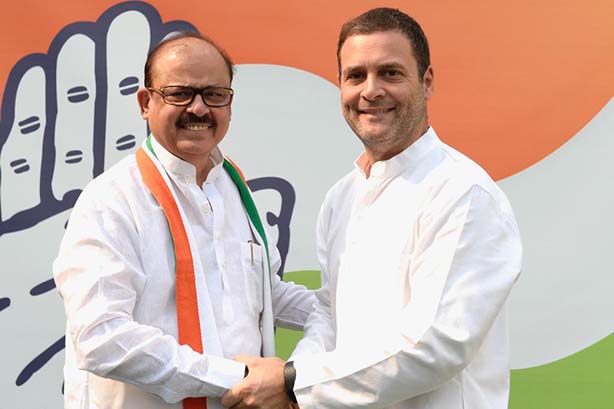 Nationalist Congress Party leader Tariq Anwar and Rahul Gandhi