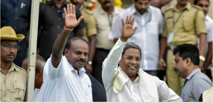 Karnataka CM HD Kumarswamy with Congress leader Siddaramaiah