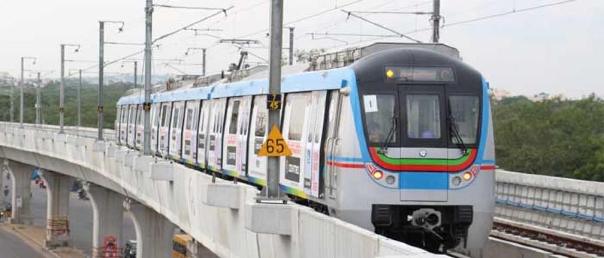 Metro service toHi-Tec City starts,becomes Indias 2nd