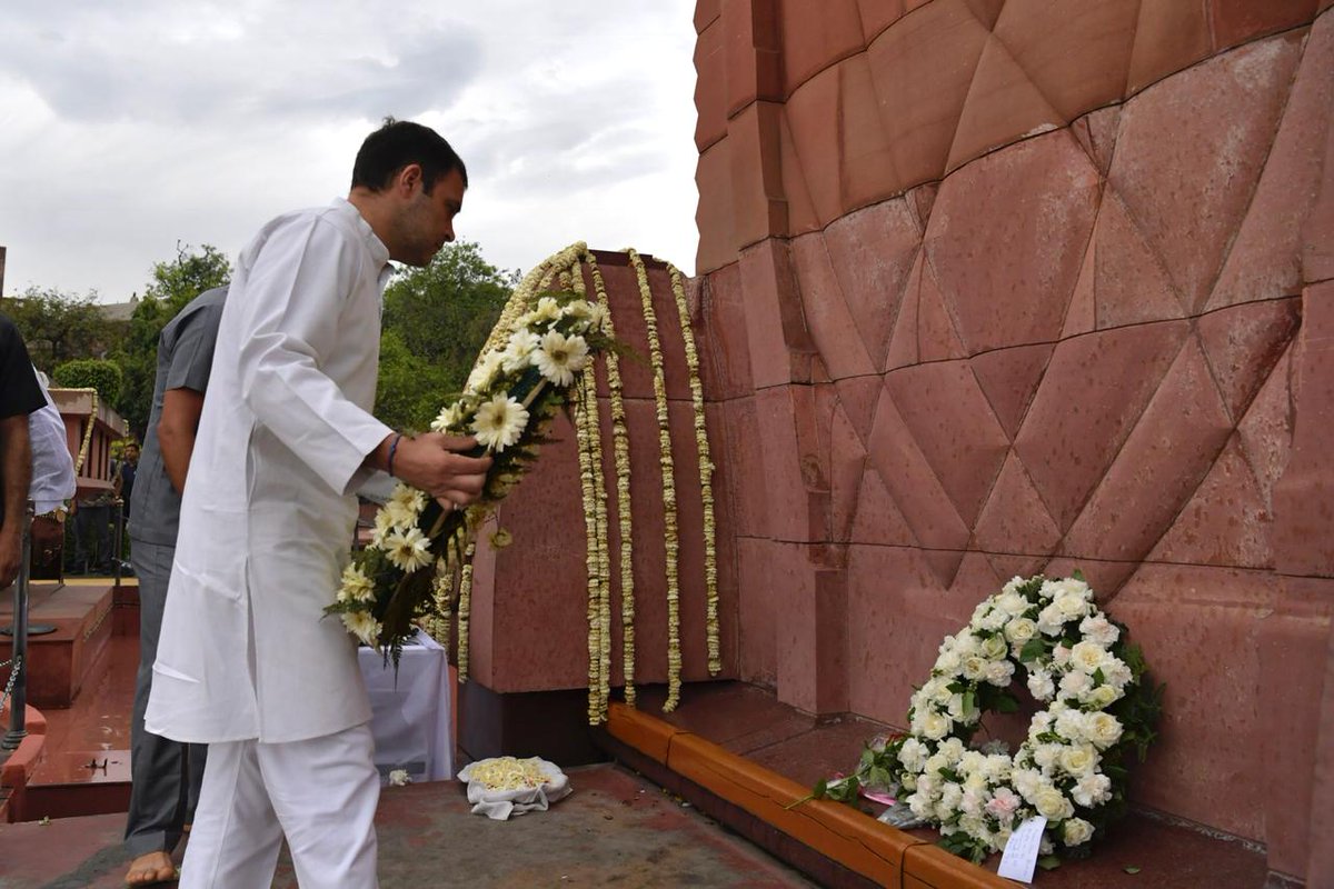 Rahul pays tributes