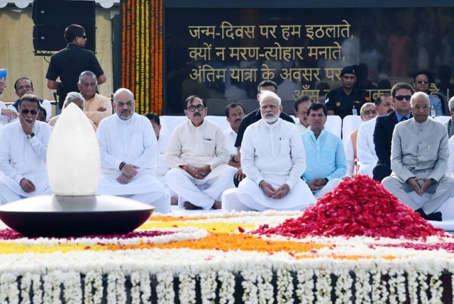 Prominet Political leaders pays tribute to Vajpayee on first death anniversary