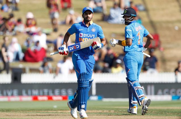 Shreyas Iyer and KL Rahul in action against New Zealand