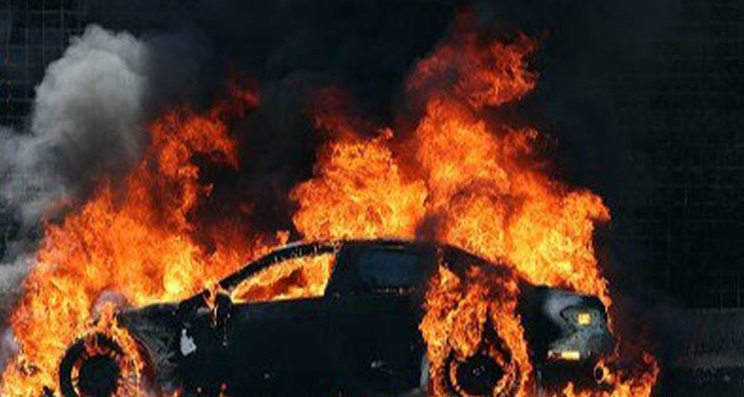 Policeman's car set on fire in Kolhapur (Representational Image)