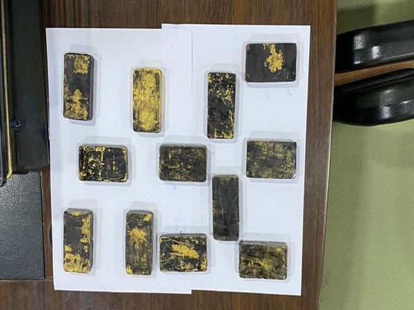 Gold seized at Jaipur International Airport