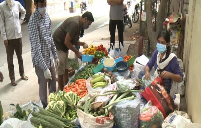 Woman Selling vegetables in Hyderabad