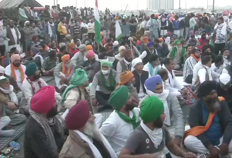 Farmers protest against in Delhi at Ghazipur border