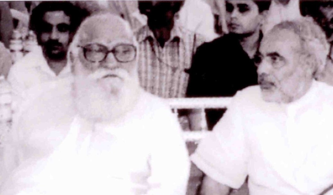 Once upon a time: Nanaji Deshmukh with Narendra Modi