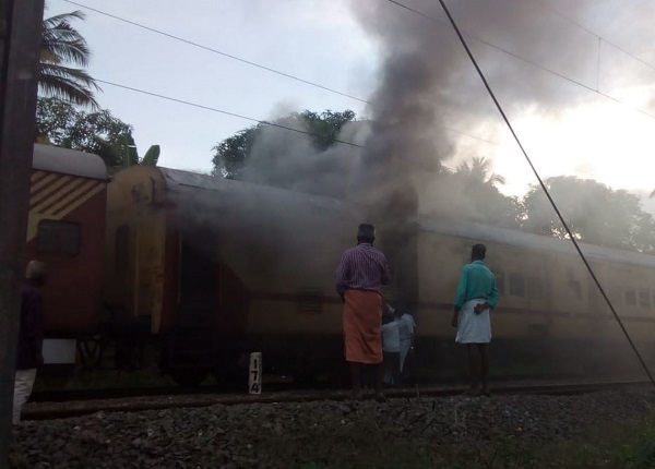 Fire in luggage compartment of Malabar Express doused