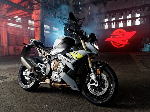 The all-new BMW S 1000 R