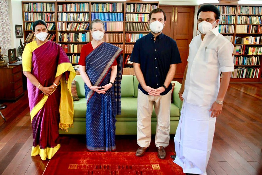 DMK chief MK Stalin meets Sonia, Rahul