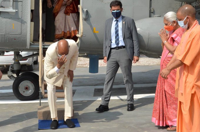 President Ram Nath Kovind bows to touch the ground to pay obeisance to the land of his birth. (Photo: Twitter @rashtrapatibhvn)