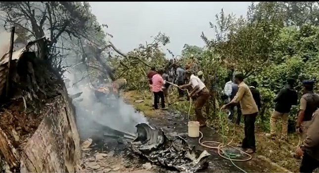 Military chopper crashes in Tamil Nadu