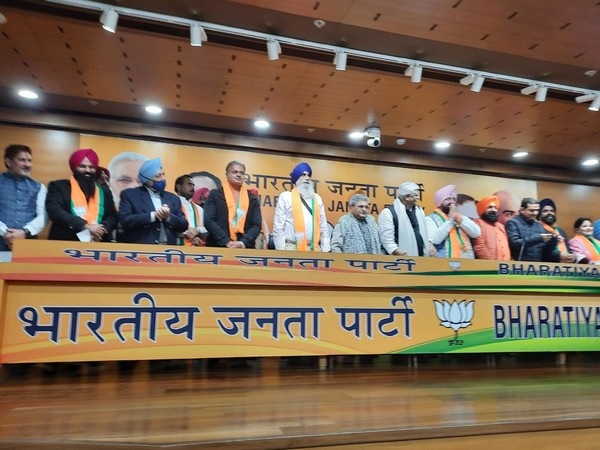Leaders join BJP in New Delhi