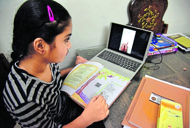Online learning poses additional challenges to children (File Photo)