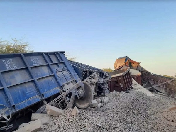 Goods train derails in Jaisalmer