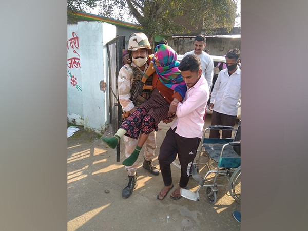 ITBP personnel assist elderly, differently-abled voters to cast their votes