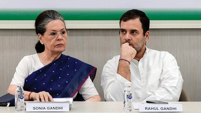 Congress interim president Sonia Gandhi and Rahul Gandhi (File Photo)