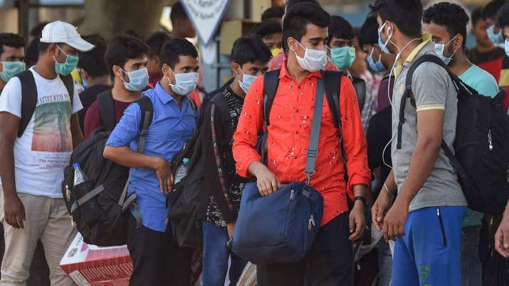 People wearing mask in public place (File Photo)