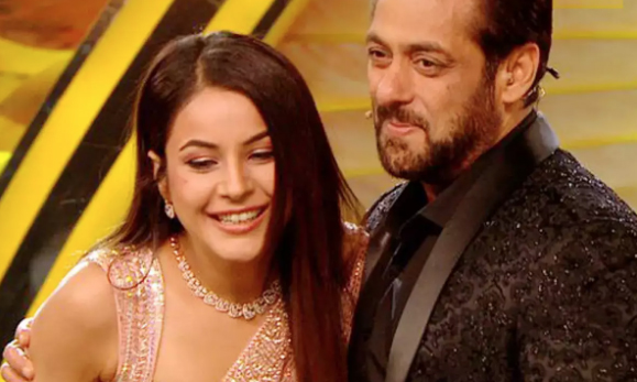 Shehnaaz Gill with Salman Khan (File Photo)