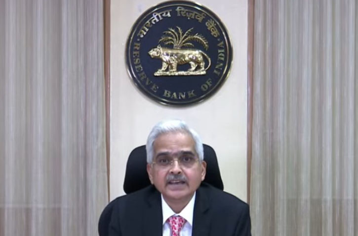 RBI Governor Shaktikanta Das addressing a press conference