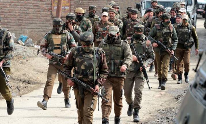 A terrorist arrested along with arms and ammunition in the Kokernag area of Anantnag (File Photo)