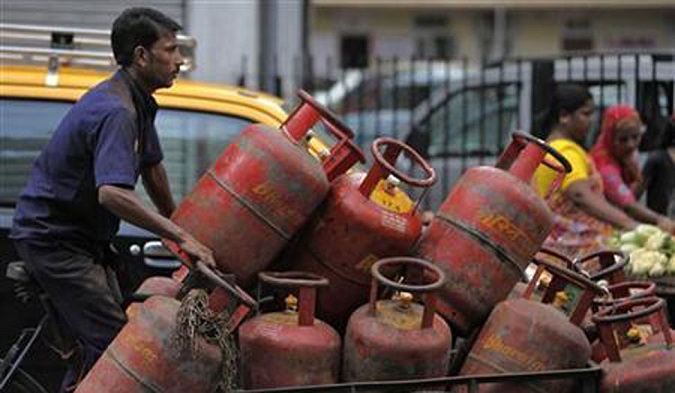 Domestic LPG cylinder price hiked (File Photo )