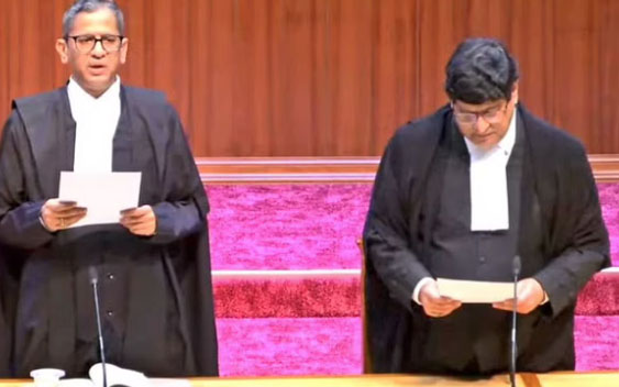 CJI NV Ramana (left) with Justice Sudhanshu Dhulia
