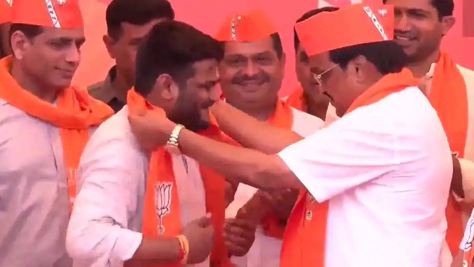 Hardik Patel joins BJP