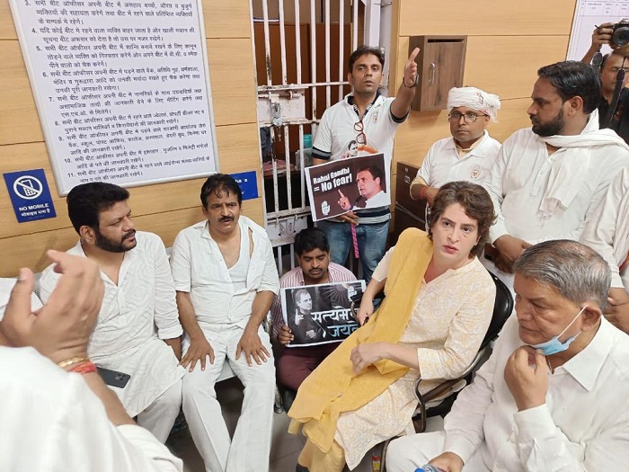 Congress General Secretary Priyanka Gandhi and other leaders at Tughlaq Road police station under detention