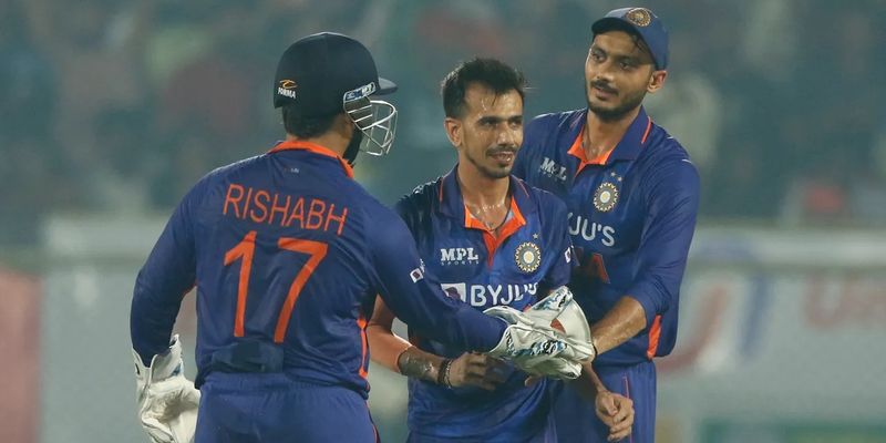 Rishabh Pant praises his team