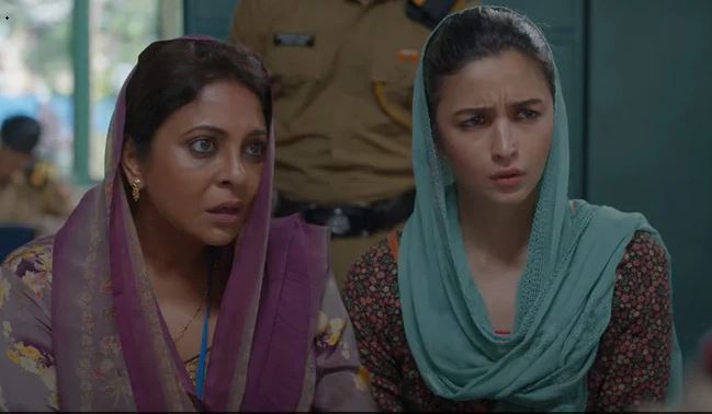 Shefali Shah, (right)  Alia Bhatt: still from 'Darlings'