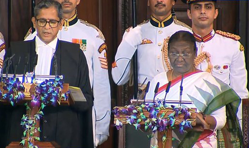 Droupadi Murmu takes oath as India's 15th President