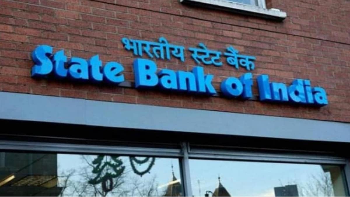 SBI net profit dips 7 pc to Rs 6,068 cr in Q1 (File Photo)